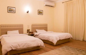 Apartment 300m consisting of 3 rooms, American kitchen, 2 bathrooms, 2 reception, 1 living room, Hotel finishing